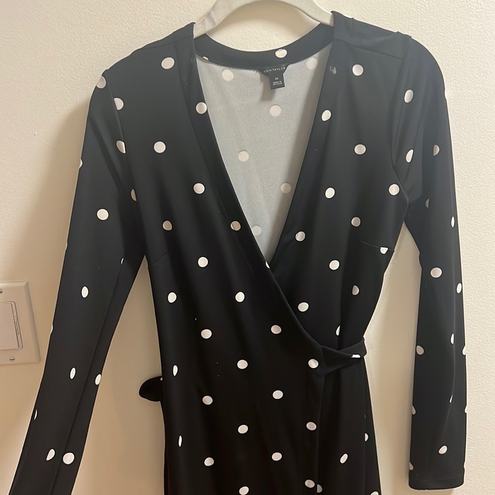 Ann Taylor wrap dress polka dot black and white